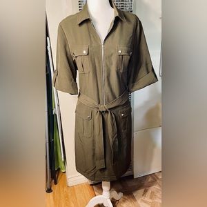 TRUE ENVY WOOLEN Olive Green SHORT SLEEVE ZIPPERED DRESS WITH POCKETS & BELT